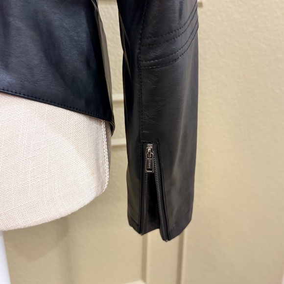 GUESS LOS ANGELS Women’s Black Faux Leather Jacket. Size M - Picture 10 of 12
